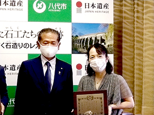 日本赤十字社銀色有功章の受賞式に参加